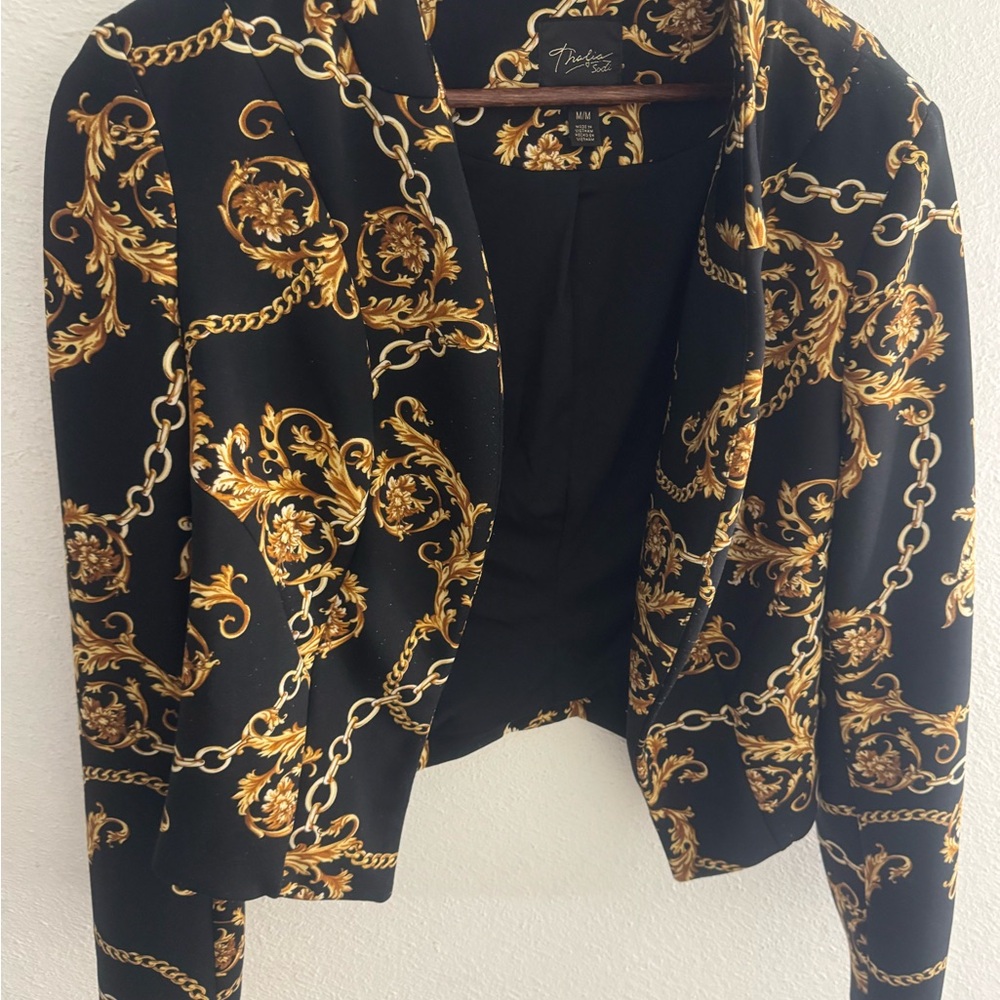 Elegant Black and Gold Chain Print Jacket